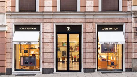 louis vuitton genova|Louis Vuitton Genova Store in Genova, Italia .